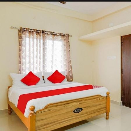 Srinivasa Serviced Apartment Keelkattalai Chennai Eksteriør bilde