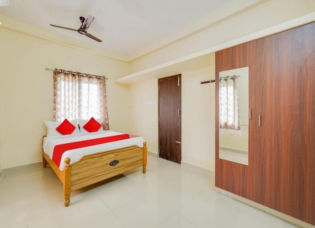 Srinivasa Serviced Apartment Keelkattalai Chennai Eksteriør bilde