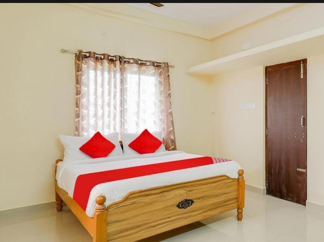 Srinivasa Serviced Apartment Keelkattalai Chennai Eksteriør bilde
