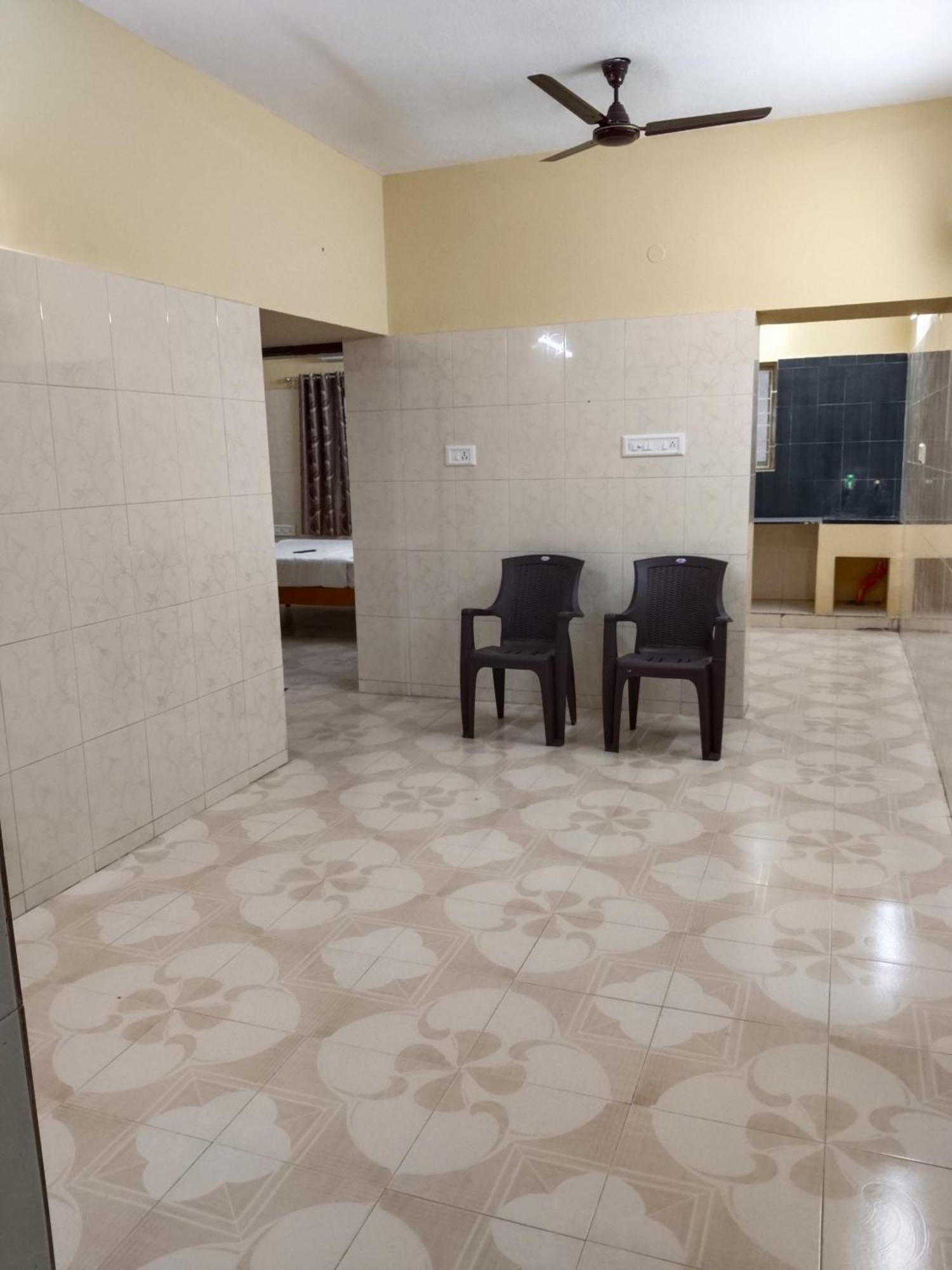 Srinivasa Serviced Apartment Keelkattalai Chennai Eksteriør bilde