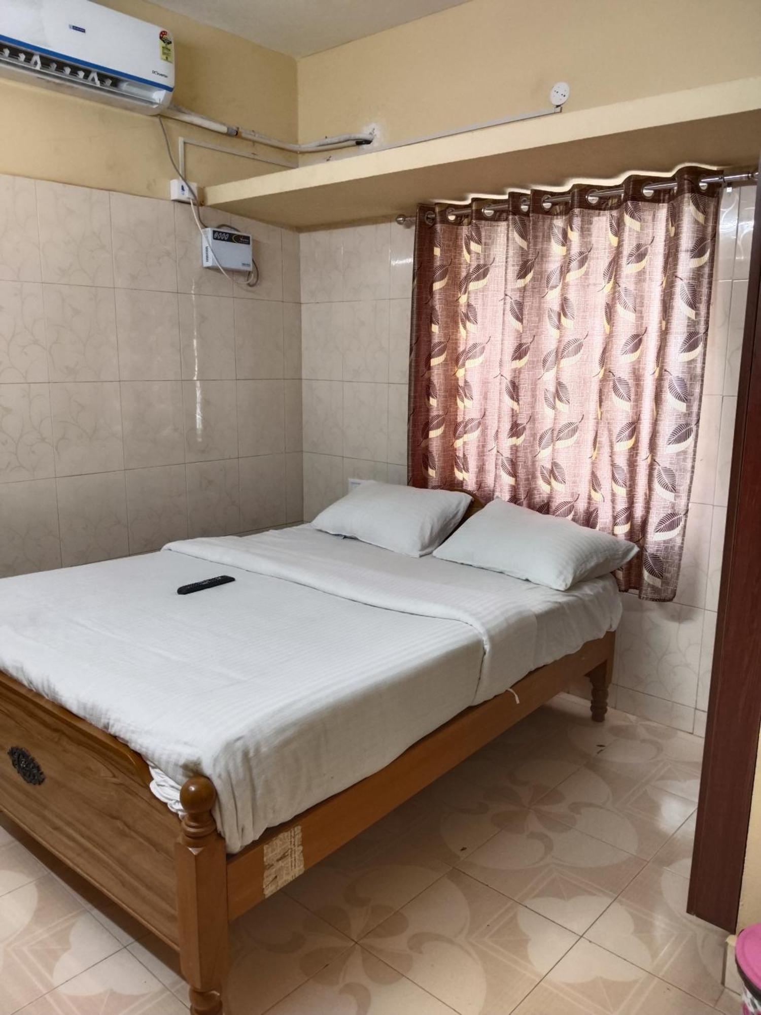 Srinivasa Serviced Apartment Keelkattalai Chennai Eksteriør bilde